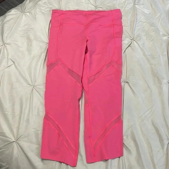 Lululemon on pace crop 21” - Picture 6 of 11